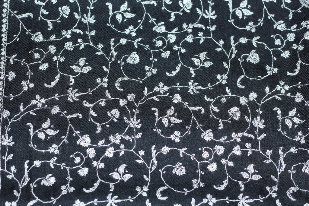 Pashmina Noir Brodé Main